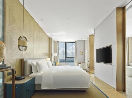 中国海南海花岛度假区希尔顿酒店精选海景大床房