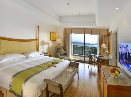 琼海博鳌亚洲论坛金海岸温泉大酒店万泉河景大床房