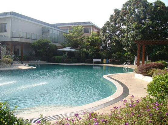 广州增城高滩温泉度假酒店游泳池
