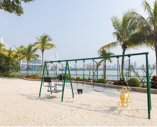 海口华彩洲际酒店玩沙