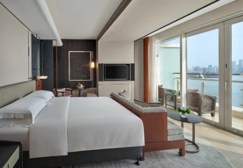 海口华彩洲际酒店洲际行政海景大床