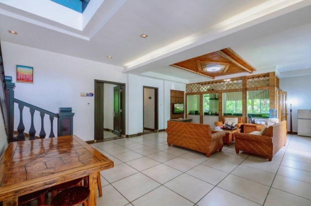 恩平锦江温泉度假村锦江楼五房两厅别墅