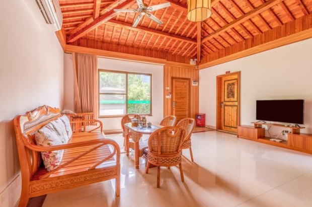 恩平锦江温泉度假村元宝岛独栋别墅客厅