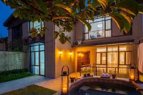 金叶子温泉花园别墅  私家泡池+萤火虫营地+水上乐园+烧烤炉