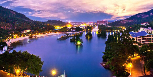 江门古兜温泉综合度假区靠山面海 咸淡双料温泉 江门古兜温泉综合度假区靠山面海 咸淡双料温泉